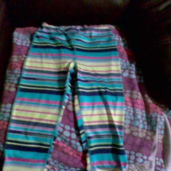 capris - Picture 2 of 2